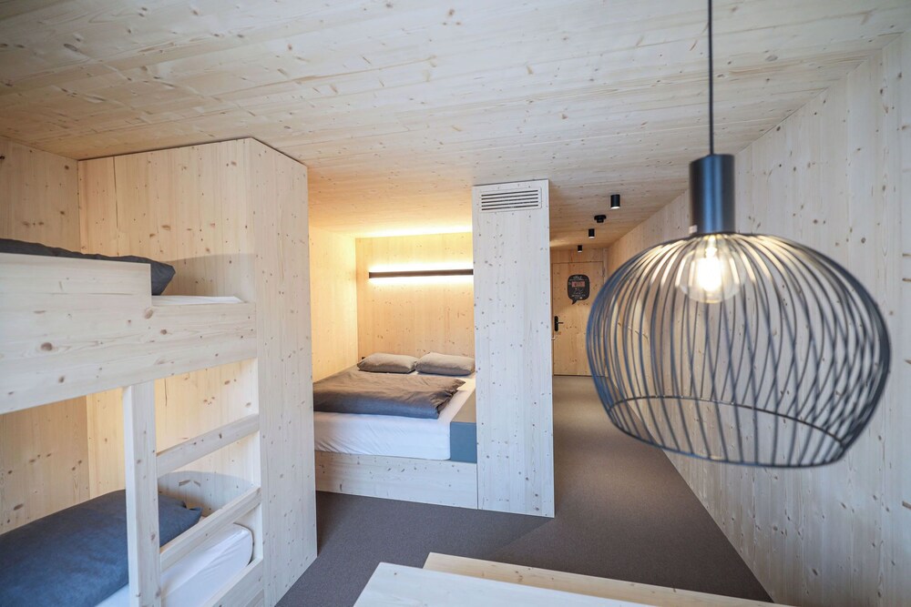 revier mountain lodge saas fee