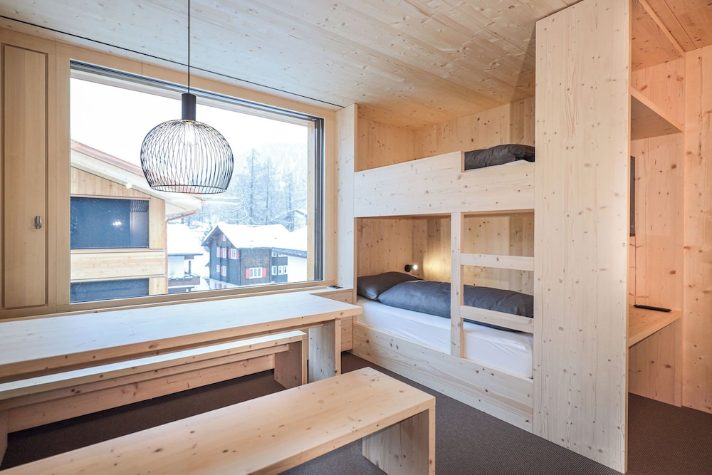 revier mountain lodge saas fee