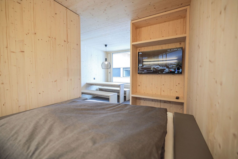revier mountain lodge saas fee