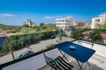 La Maison Boutique Hotel,,3 star