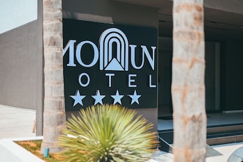 Monun Hotel,,3 star