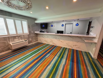 Hotel Rudra - Hollywood,,2 star