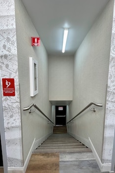 hotel rudra hollywood