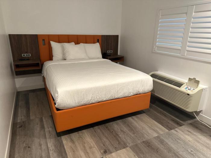 hotel rudra hollywood