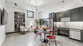 the mary beth hotel and gallery