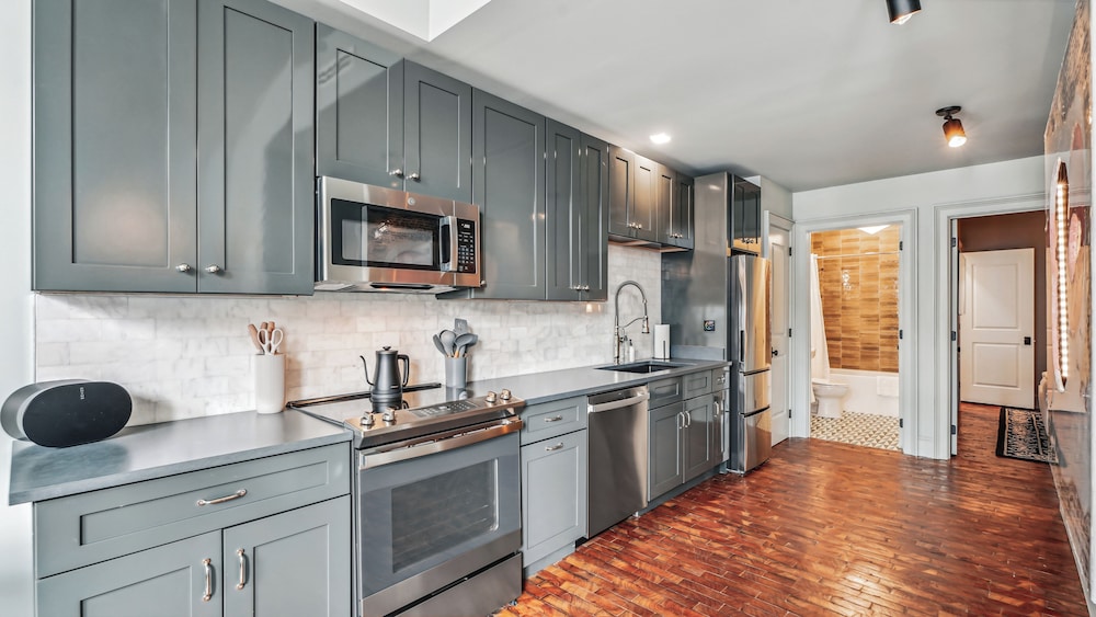 the mary beth hotel and gallery