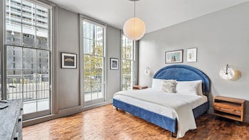 the mary beth hotel and gallery