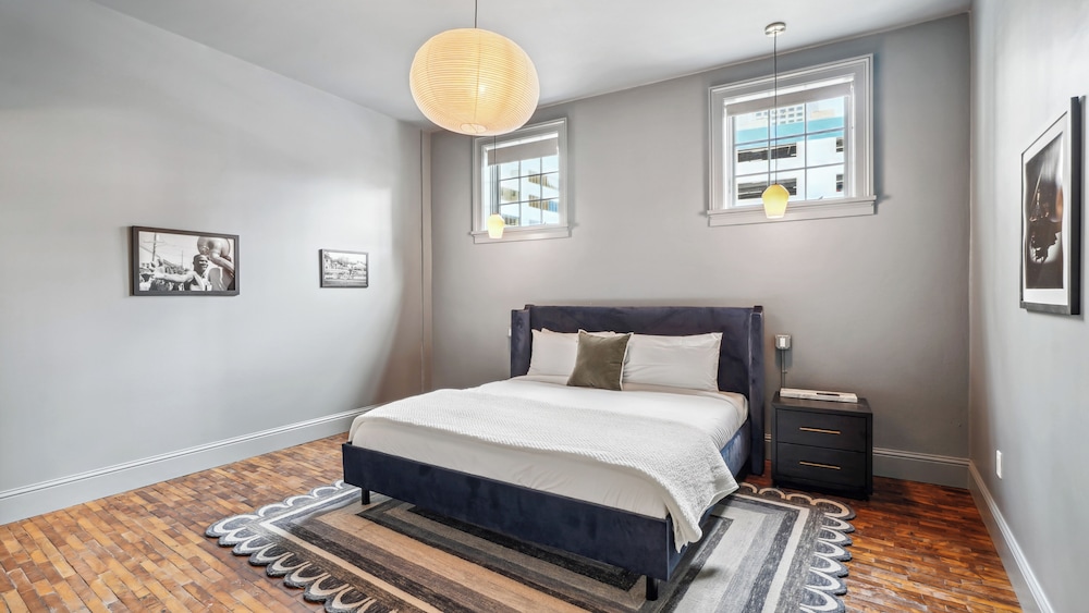 the mary beth hotel and gallery