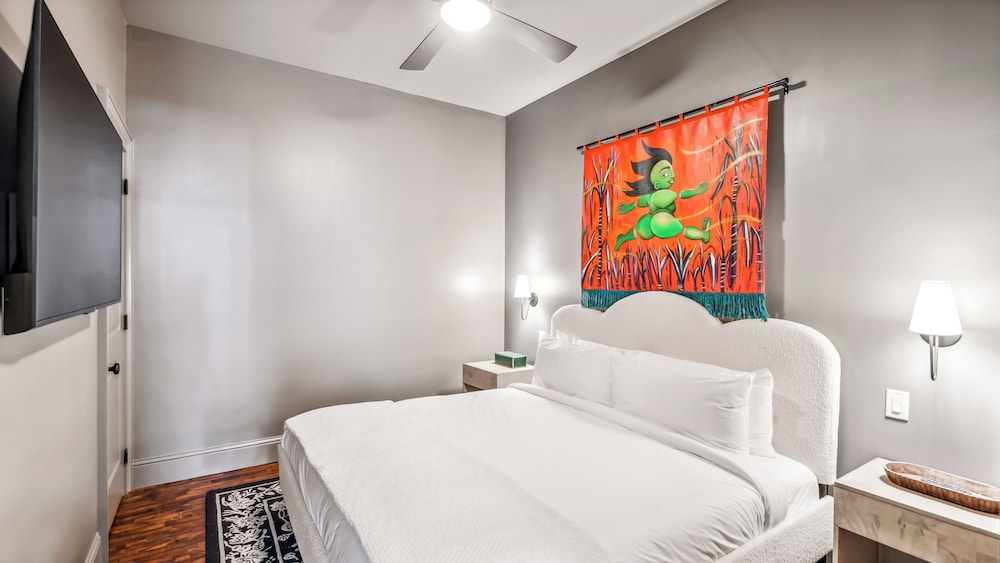 the mary beth hotel and gallery