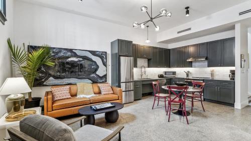 the mary beth hotel and gallery