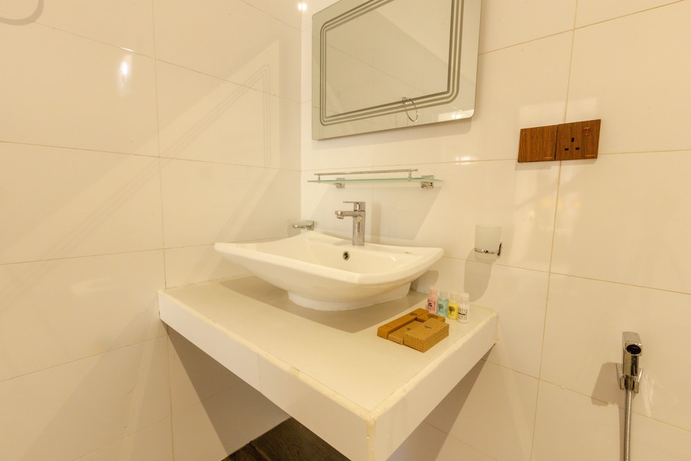 elysia sigiriya hotel