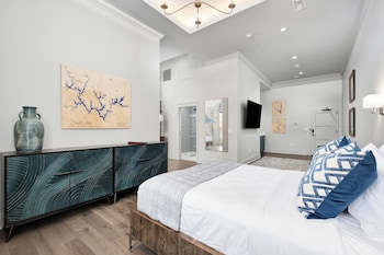 the flying fifty a luxury boutique hotel