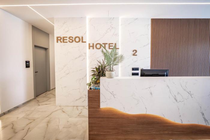 resol hotel 2