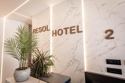 resol hotel 2