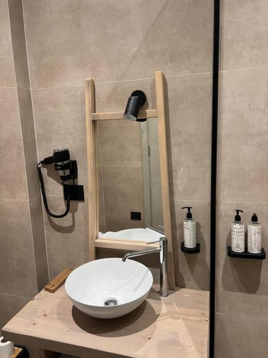faces and places boutique hotel