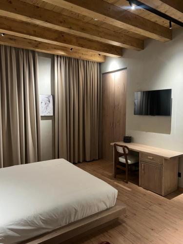 faces and places boutique hotel
