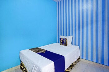 spot on 92673 gang songo syariah homestaynearwisata osing