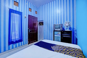 spot on 92673 gang songo syariah homestaynearwisata osing