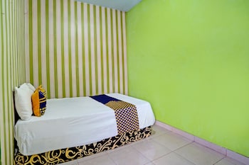 spot on 92673 gang songo syariah homestaynearwisata osing