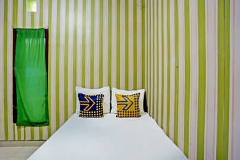 spot on 92673 gang songo syariah homestaynearwisata osing