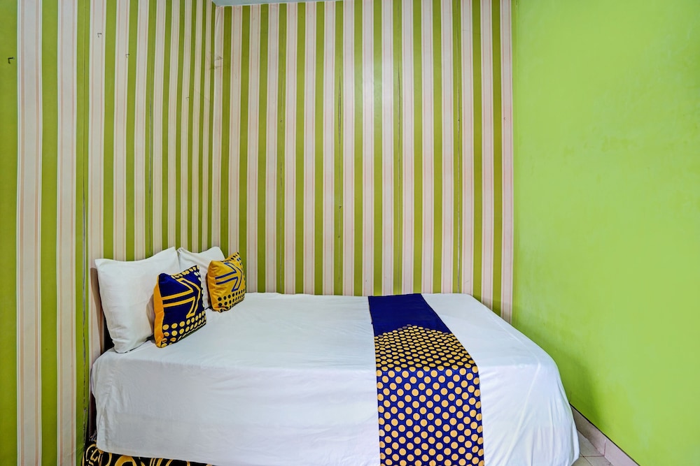 spot on 92673 gang songo syariah homestaynearwisata osing