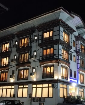 hotel khuruu khuruu