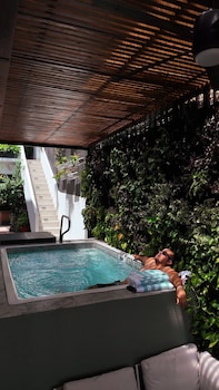 patio elba boutique hotel
