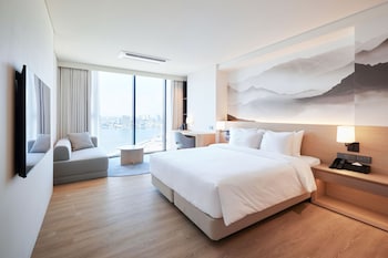 homm marina sokcho part of banyan group