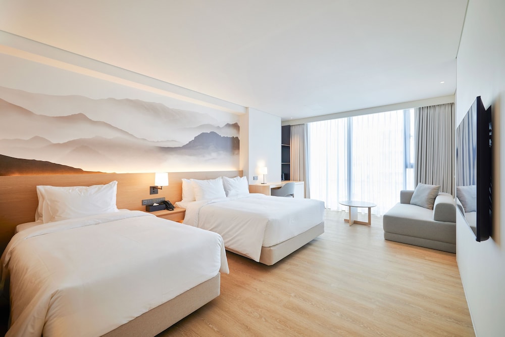 homm marina sokcho part of banyan group