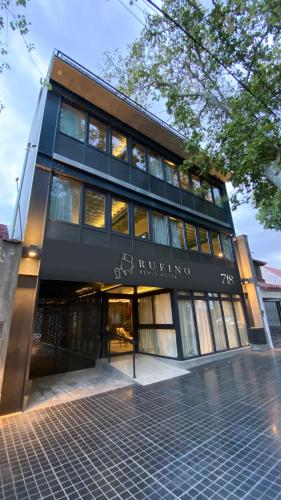 718 rufino petit hotel