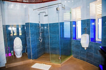 netluna villa hotel and tours