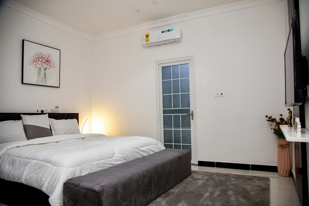 brymac hotel