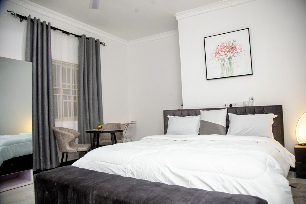 brymac hotel