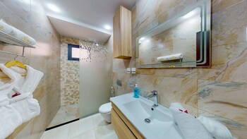 kingdom luxury hotel