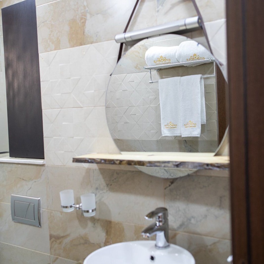 kingdom luxury hotel