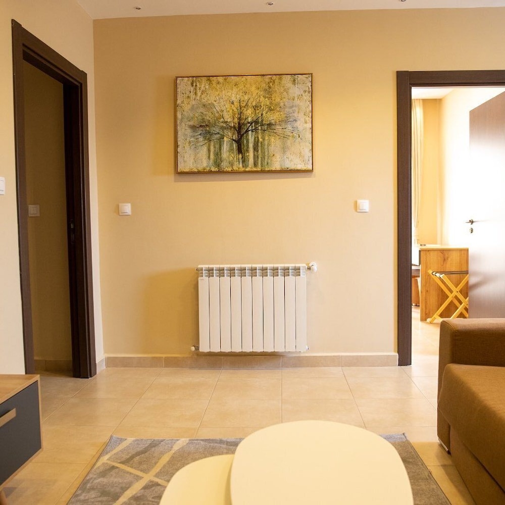 kingdom luxury hotel