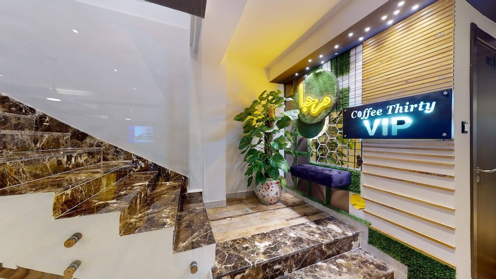 kingdom luxury hotel