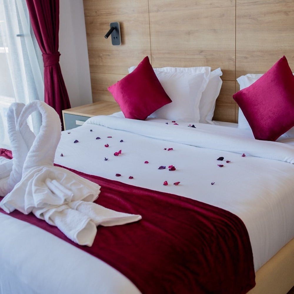kingdom luxury hotel