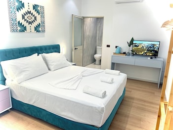 tirana square hotel