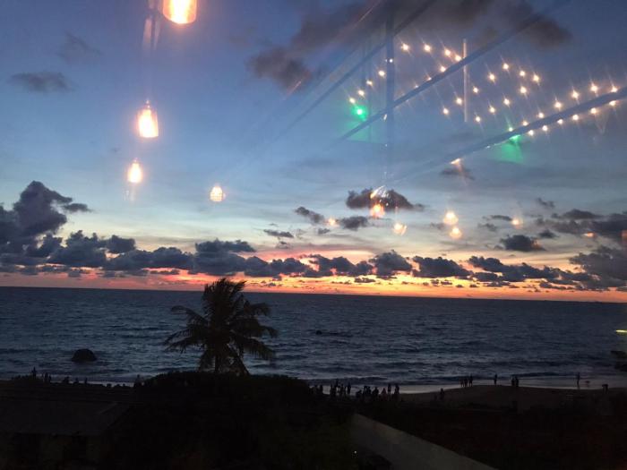 lavinia bay beach hotel