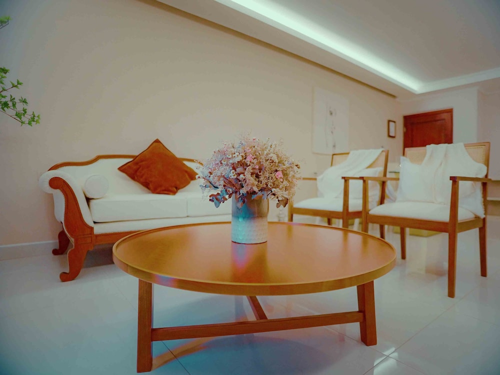 ht hotel deluxe resort and spa