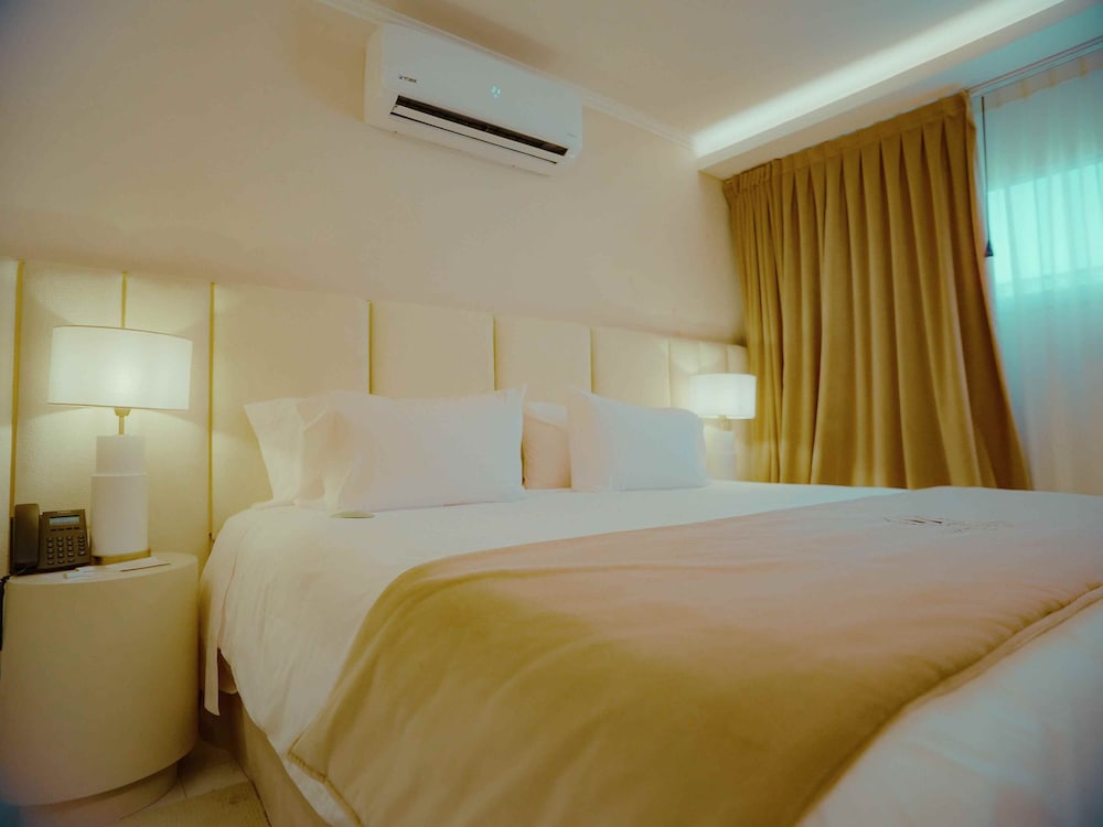ht hotel deluxe resort and spa