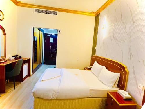 galaxy star hotel l l c