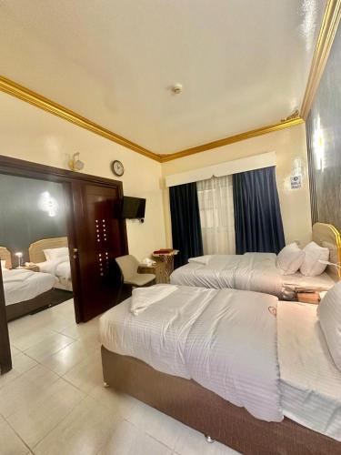galaxy star hotel l l c