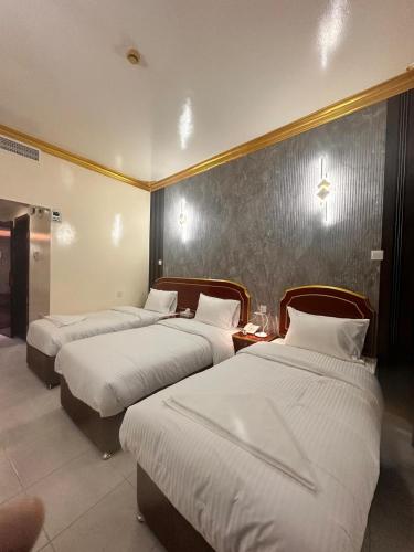 galaxy star hotel l l c