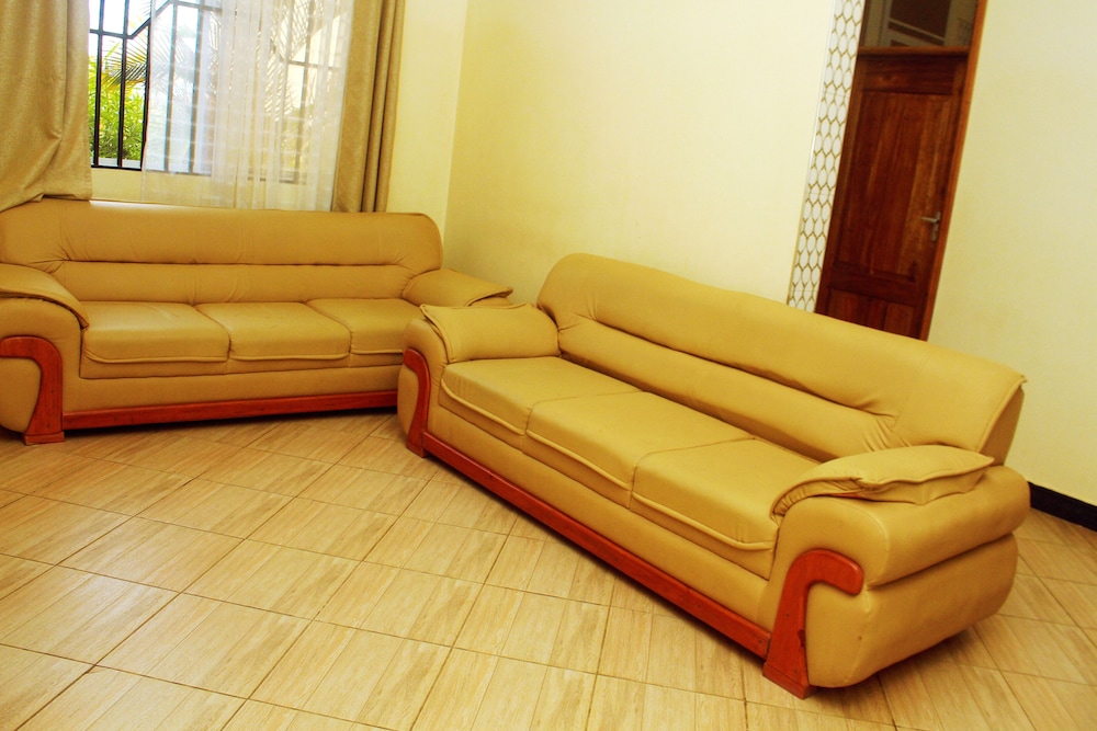 briston hotel serengeti