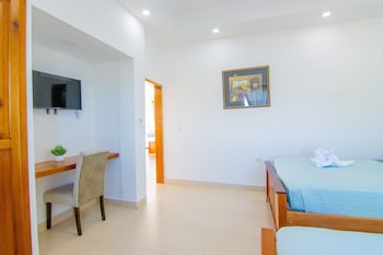 tropical palace hotel