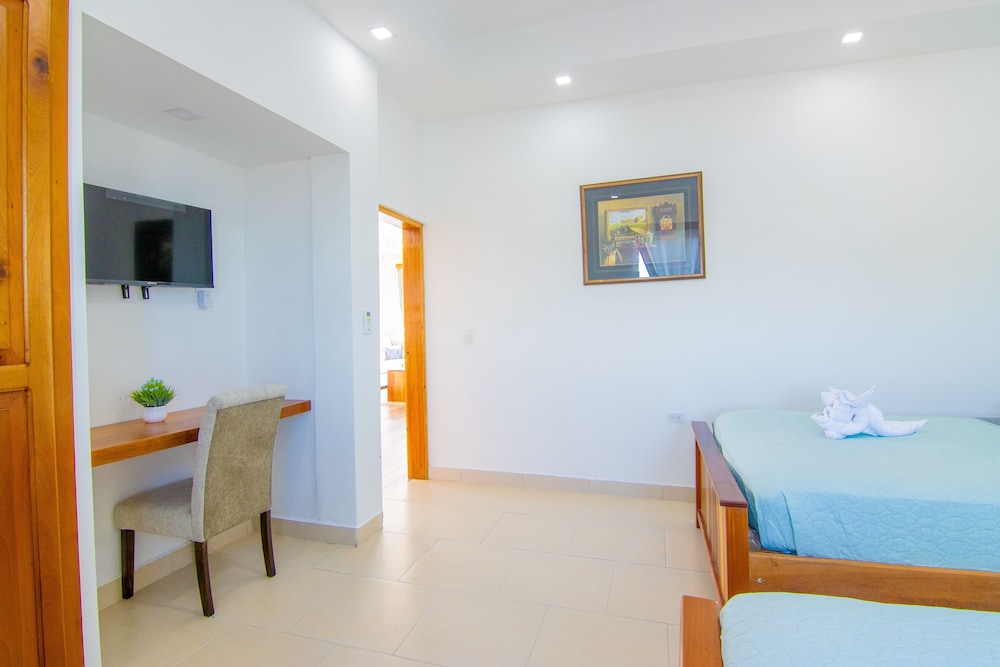 tropical palace hotel