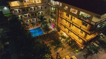 tropical palace hotel