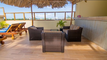 tropical palace hotel